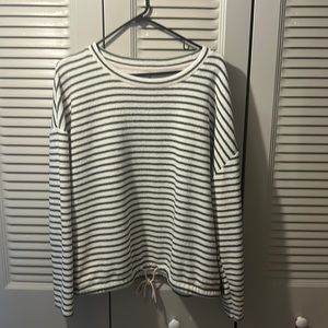 Lou & Grey Soft Stripped Pullover With Elastic Waist.